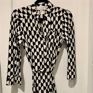 Donna Morgan size 8 wrap dress very lightly used!